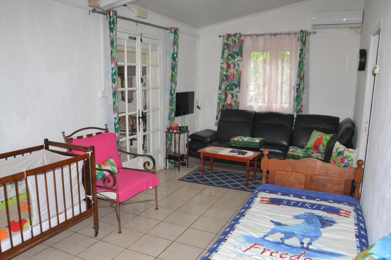 Ferienwohnung Maison Type F3 Chez Jean Michel Avec Parking Chez Jean Michel Sainte-Rose Exterior foto